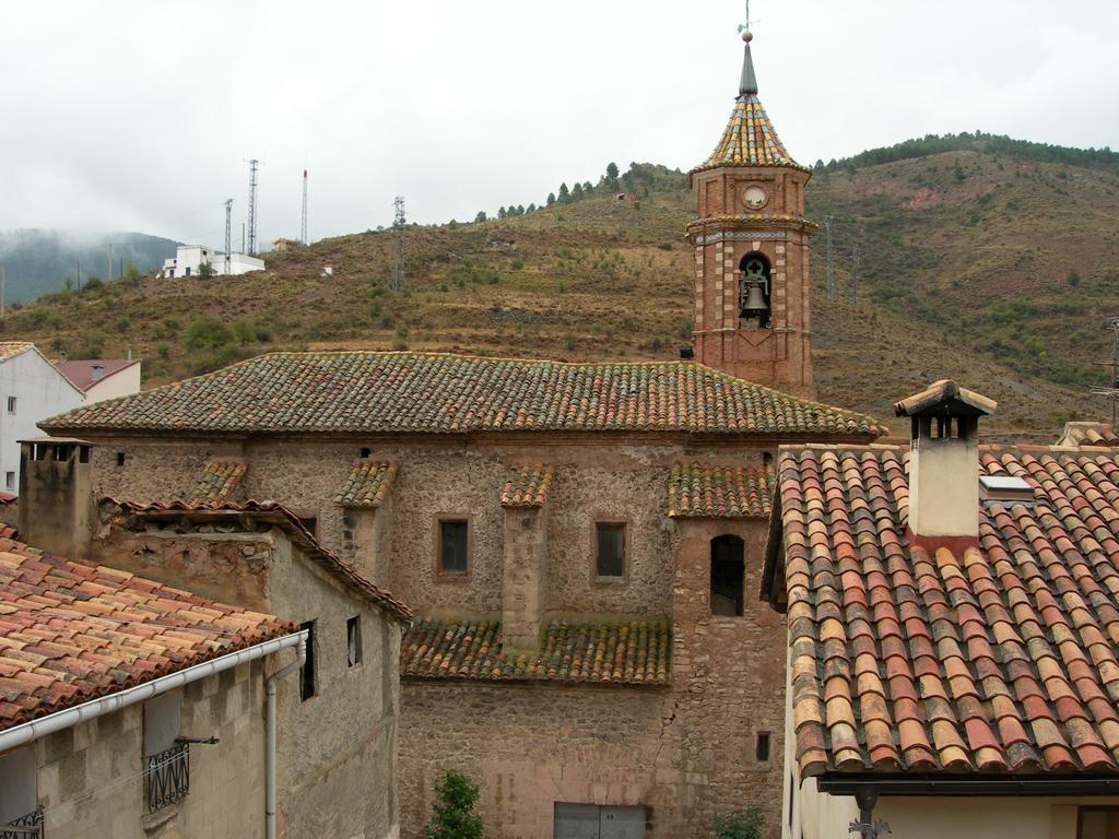Apartamentos Turisticos Rosario Camarena de la Sierra Buitenkant foto