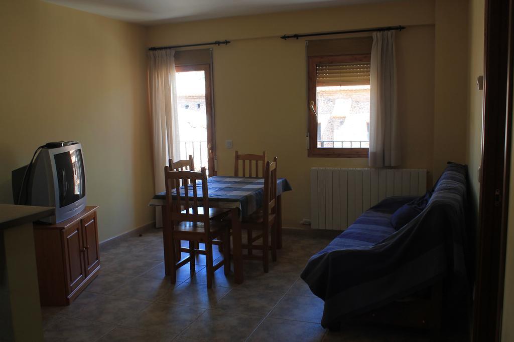 Apartamentos Turisticos Rosario Camarena de la Sierra Kamer foto