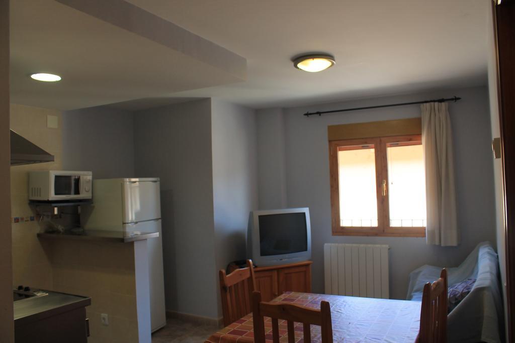 Apartamentos Turisticos Rosario Camarena de la Sierra Kamer foto