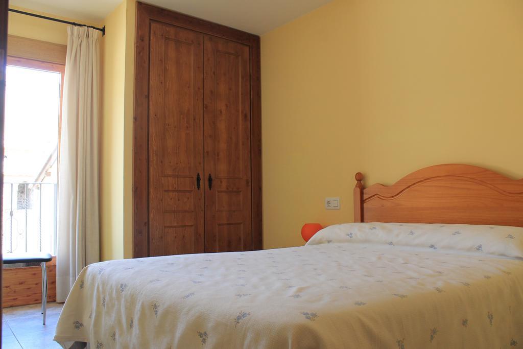 Apartamentos Turisticos Rosario Camarena de la Sierra Kamer foto